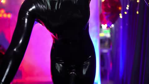    online show from 03-26-26, 04:23