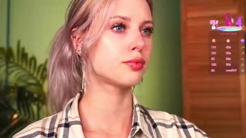 I am Nelly3 online show from 09-10-25, 06:08