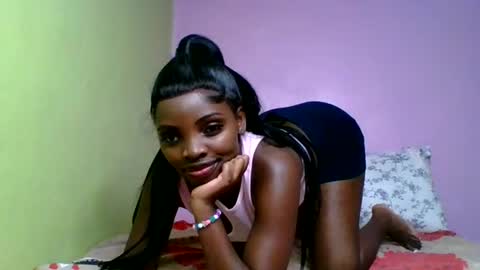 nelly_ebony5 online show from 06-12-26, 12:59