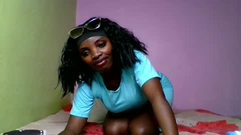 nelly_ebony5 online show from 06-28-26, 09:48