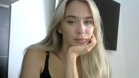 nelly_fortu online show from 05-07-26, 11:15