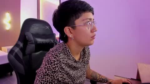 N E L L Y online show from 07-27-26, 12:12
