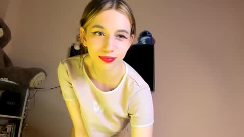 nelly_yy online show from 01-27-25, 04:22