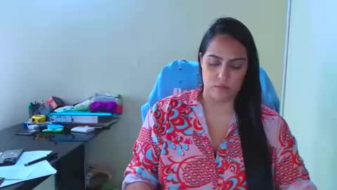 kelly lopez online show from 10-25-25, 05:30