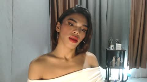 neomi online show from 07-24-26, 01:03