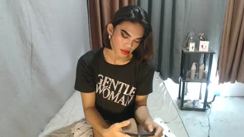 neomi online show from 07-28-26, 01:23