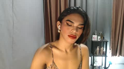 neomi online show from 07-29-26, 12:53