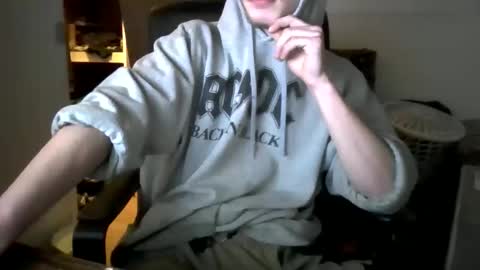 Snapshot of nephew_p chatting on 01-18-26, 10:13 nephew_p online show from 01-18-26, 10:13