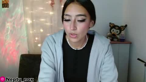 Snapshot of neptu_noxx chatting on 01-21-25, 06:43 Neptu noxx online show from 01-21-25, 06:43