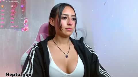 Snapshot of neptu_noxx chatting on 03-10-25, 06:59 Neptu noxx online show from 03-10-25, 06:59