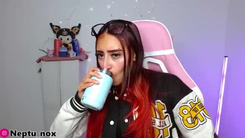 Snapshot of neptu_noxx chatting on 09-18-25, 05:20 Neptu noxx online show from 09-18-25, 05:20