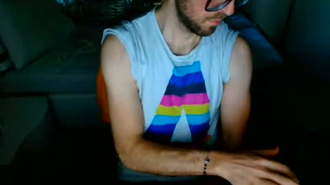 Snapshot of nerchia_89 chatting on 06-19-26, 04:33 Nerchia89 online show from 06-19-26, 04:33