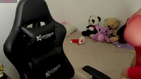 Alejandra de Hypatia online show from 12-24-24, 11:55