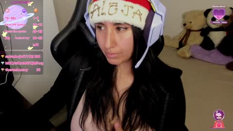 Alejandra de Hypatia online show from 12-26-24, 02:33