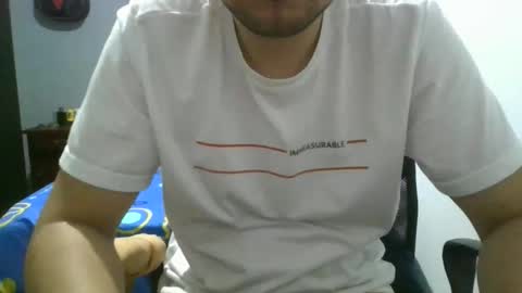 Snapshot of nerdxxx94 chatting on 05-19-26, 03:46 MrBull online show from 05-19-26, 03:46