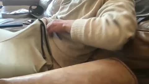 nerdyboi22 online show from 02-22-25, 07:47