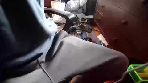 nerdyboi22 online show from 10-14-25, 07:03