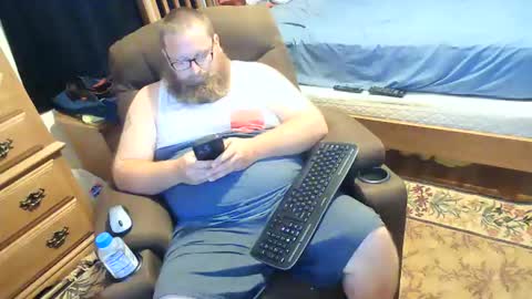 Snapshot of nerdychub4fun chatting on 05-25-26, 08:37 nerdychub4fun online show from 05-25-26, 08:37