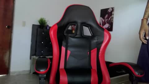 Snapshot of nerek_master chatting on 10-01-25, 12:00 nerek master online show from 10-01-25, 12:00