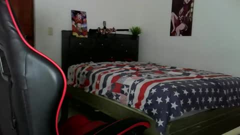 Snapshot of nerek_master chatting on 10-10-25, 10:42 nerek master online show from 10-10-25, 10:42