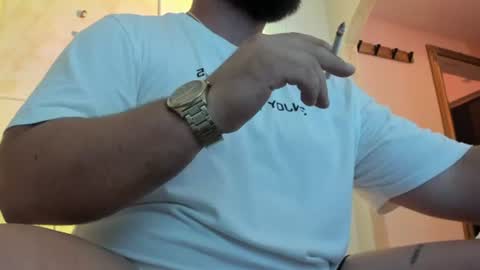 Snapshot of netivox_studio chatting on 07-03-26, 12:44 Nick online show from 07-03-26, 12:44
