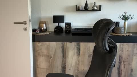 Snapshot of nettermann1968 chatting on 03-18-26, 09:34 nettermann1968 online show from 03-18-26, 09:34