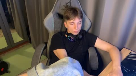 xssense online show from 12-21-25, 04:14