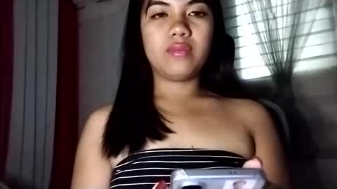 Snapshot of new_jasmine_here chatting on 02-17-26, 12:18 Jazz online show from 02-17-26, 12:18