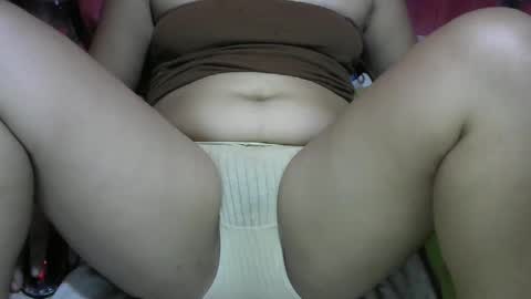 Snapshot of new_lady24 chatting on 12-10-24, 02:59 new_lady24 online show from 12-10-24, 02:59