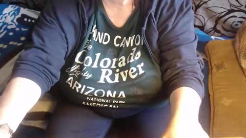 Lilly  online show from 03-01-26, 07:54