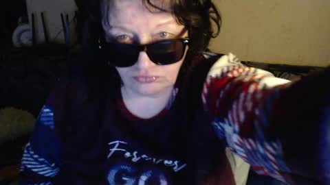 Lilly  online show from 04-15-26, 02:51