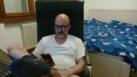 simi online show from 04-13-26, 06:35