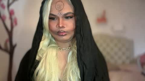 Snapshot of newbitch_intown69 chatting on 10-31-25, 01:39 Jane online show from 10-31-25, 01:39