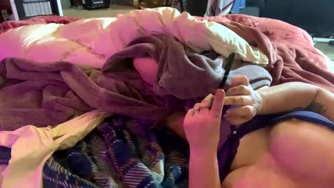 Snapshot of newby101 chatting on 01-06-25, 10:13 Meow Meow online show from 01-06-25, 10:13