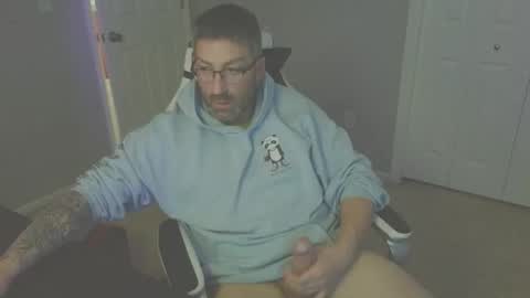 Snapshot of newevo chatting on 03-08-26, 03:38 newevo online show from 03-08-26, 03:38