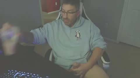 Snapshot of newevo chatting on 04-13-26, 03:17 newevo online show from 04-13-26, 03:17