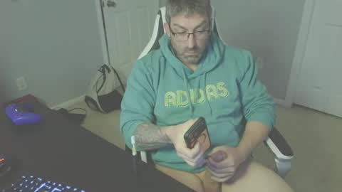 Snapshot of newevo chatting on 04-23-26, 01:35 newevo online show from 04-23-26, 01:35