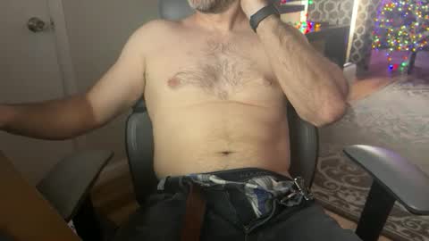 newguy_097 online show from 11-10-25, 07:13