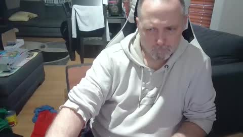 NewWorld online show from 11-30-25, 07:40