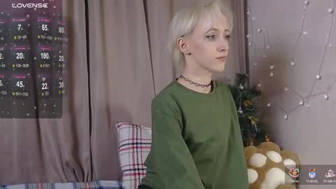 Snapshot of nextvibe1 chatting on 12-21-25, 07:32 NextVibe1 online show from 12-21-25, 07:32