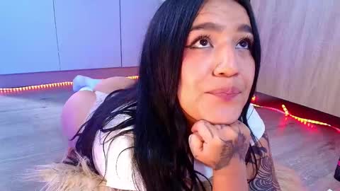 Snapshot of neytiri_san chatting on 04-24-26, 06:54 Valery Gonzales online show from 04-24-26, 06:54
