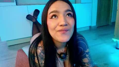 Snapshot of neytiri_san chatting on 05-07-26, 06:13 Valery Gonzales online show from 05-07-26, 06:13