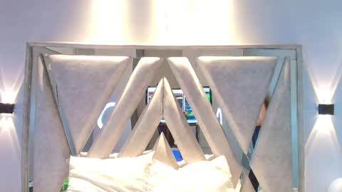 Snapshot of nezuko_16 chatting on 09-18-25, 03:19 nezuko 16 online show from 09-18-25, 03:19