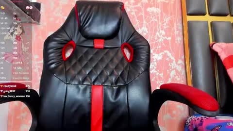 Snapshot of nezuko_mitsuri chatting on 01-25-25, 07:49 NEZUKO MITSURI online show from 01-25-25, 07:49