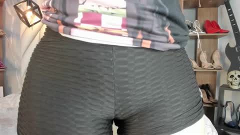 Milena online show from 03-12-25, 02:56