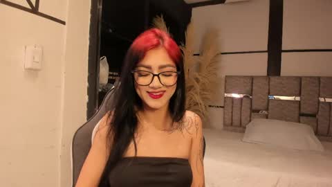 Snapshot of nezukoo_1 chatting on 06-05-26, 10:26 nezukoo_1 online show from 06-05-26, 10:26