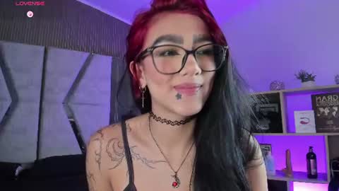 Snapshot of nezukoo_1 chatting on 07-28-26, 10:53 nezukoo_1 online show from 07-28-26, 10:53
