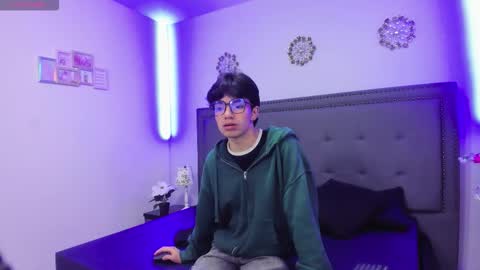 Snapshot of nezvanova_ivan chatting on 03-17-26, 12:30 Ivan online show from 03-17-26, 12:30