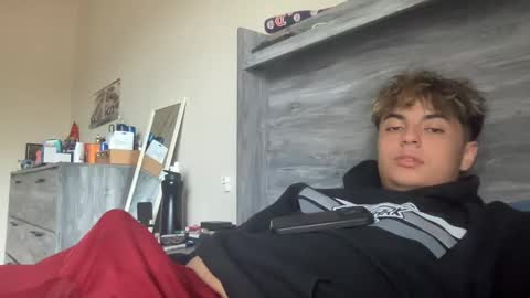 Snapshot of ngs04 chatting on 12-12-24, 08:32 ngs04 online show from 12-12-24, 08:32