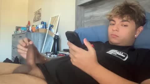 Snapshot of ngs04 chatting on 01-11-25, 09:46 ngs04 online show from 01-11-25, 09:46